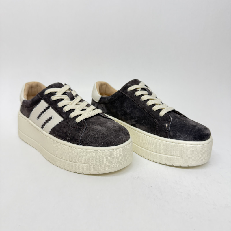 Kawowe sneakersy damskie NOVA na platformie
