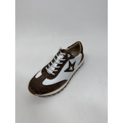 Brązowo-białe sneakersy MILANO