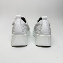 Białe sneakersy LUNA na platformie